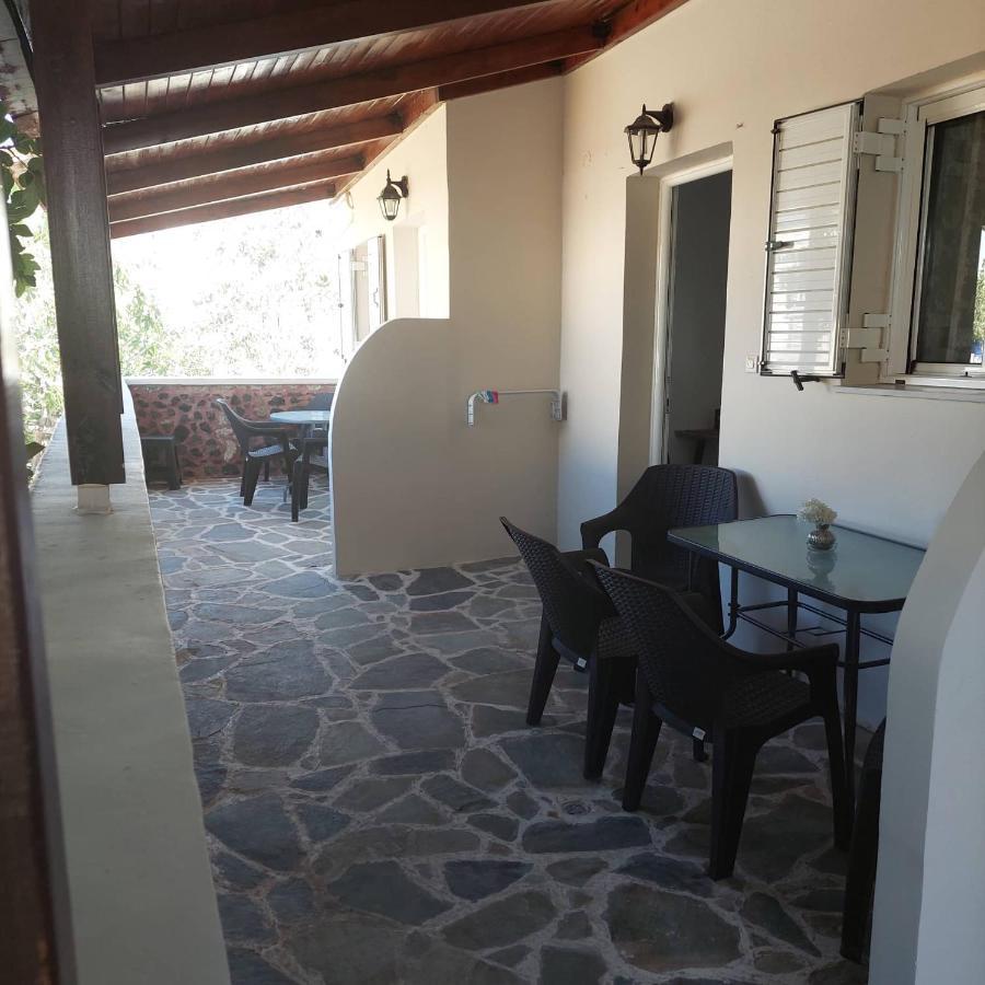 Anezinas Place Apartment Perissa  Exterior foto